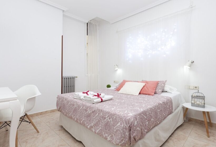 Habitación Estándar, Vázquez De Mella Gran Vía