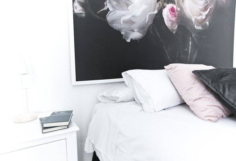 Habitación Superior, Vázquez De Mella Gran Vía