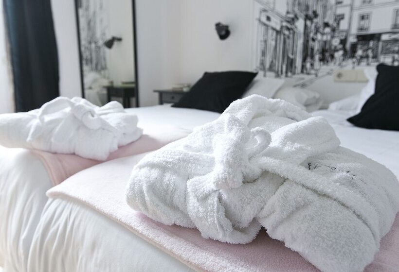 اتاق سوپریور, Vázquez De Mella Gran Vía