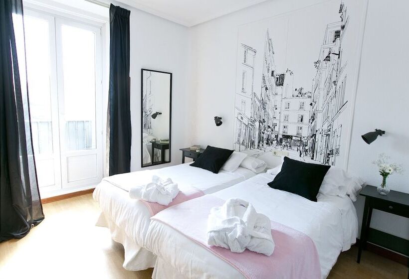 اتاق سوپریور, Vázquez De Mella Gran Vía