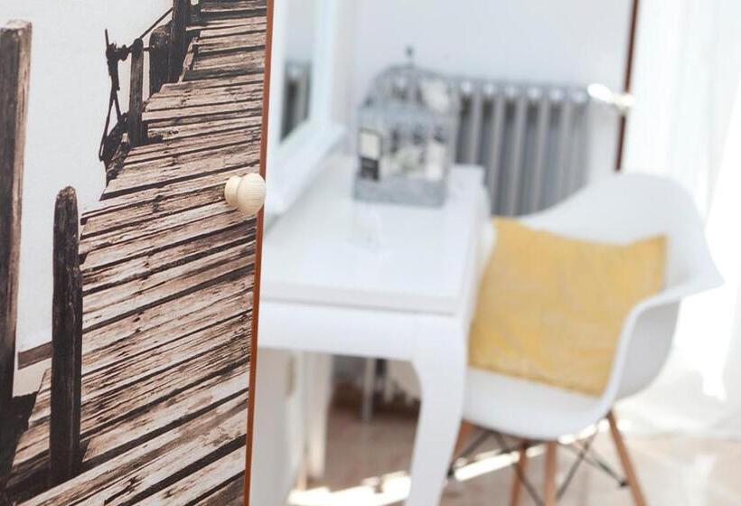 اتاق استاندارد, Vázquez De Mella Gran Vía