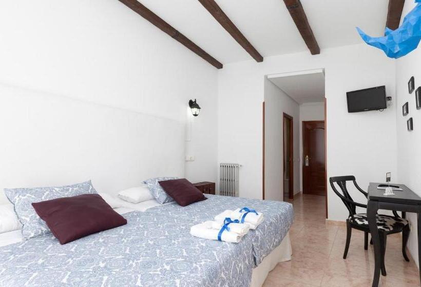 اتاق سوپریور, Vázquez De Mella Gran Vía