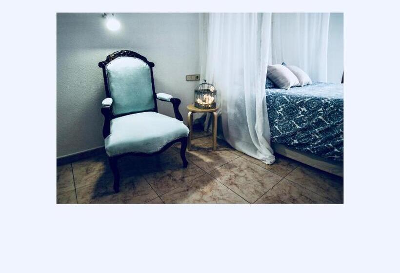 اتاق سوپریور, Vázquez De Mella Gran Vía