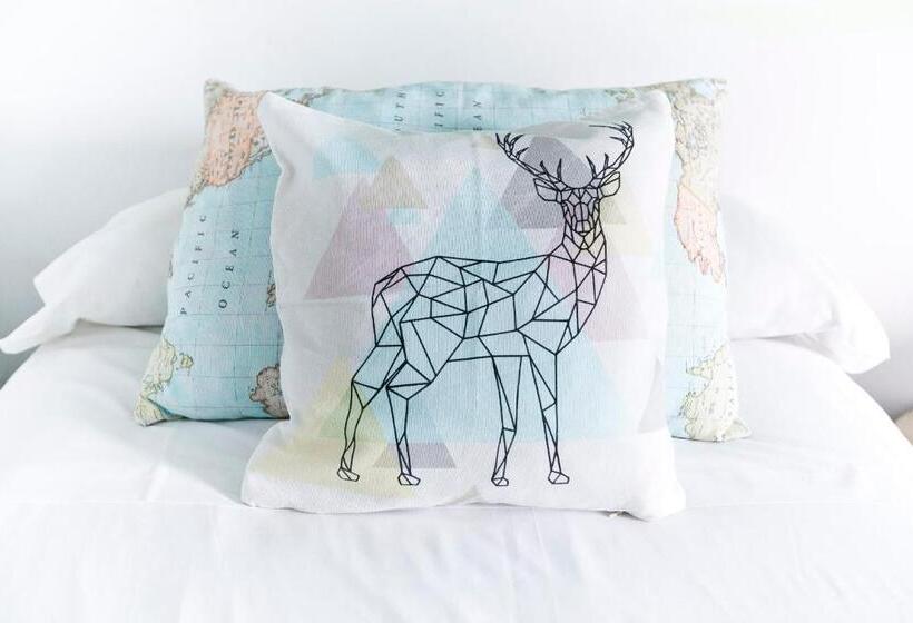 اتاق استاندارد سه نفره, Vázquez De Mella Gran Vía