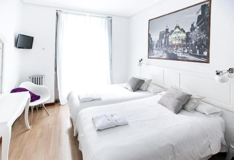 Habitación Estándar, Vázquez De Mella Gran Vía