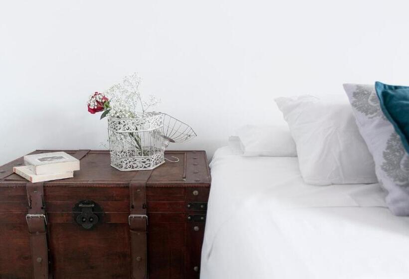 اتاق سوپریور, Vázquez De Mella Gran Vía