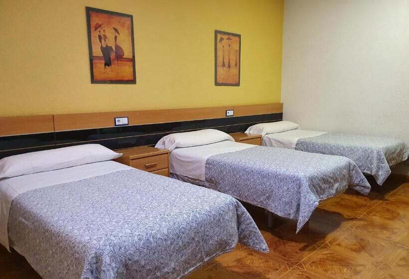 اتاق استاندارد سه نفره, Hostal Zamorán  Madrid Centro Gran Vía Sol