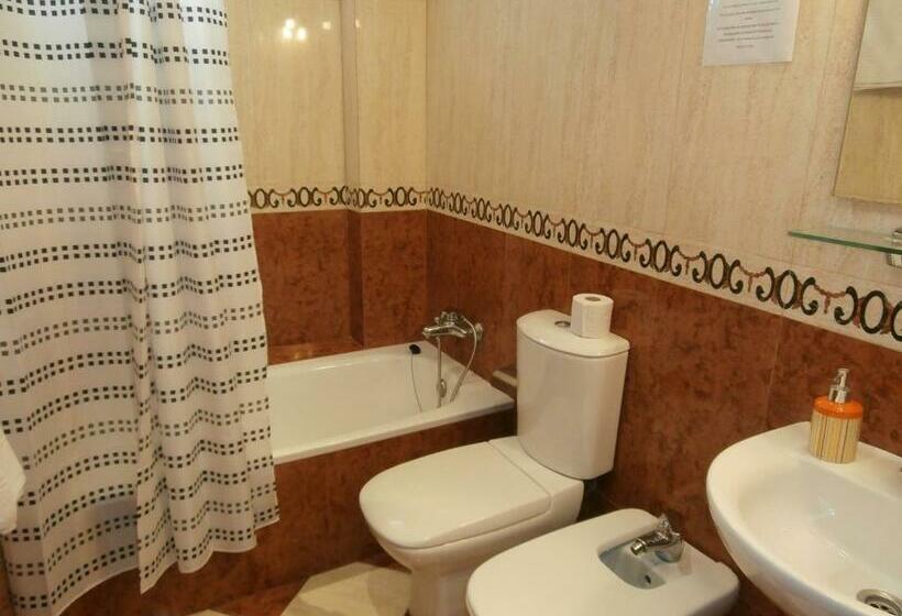 标准单人间, Agur