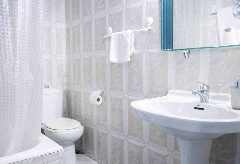 高级大房间, Agur