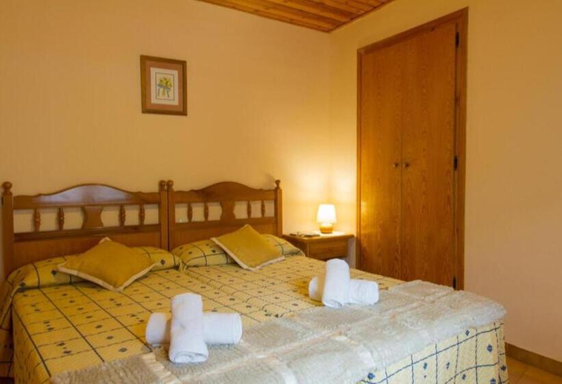 חדר סטנדרט, Hostal Aiguamog