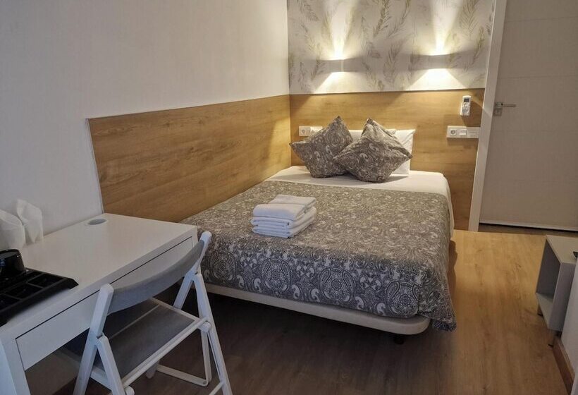 اتاق استاندارد, Hostal Comercial