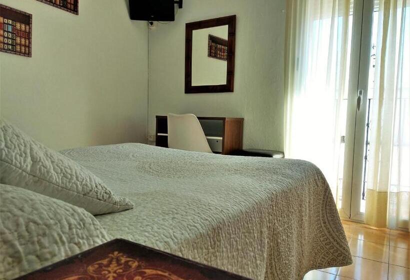 Номер Стандарт, Hostal Enriqueta