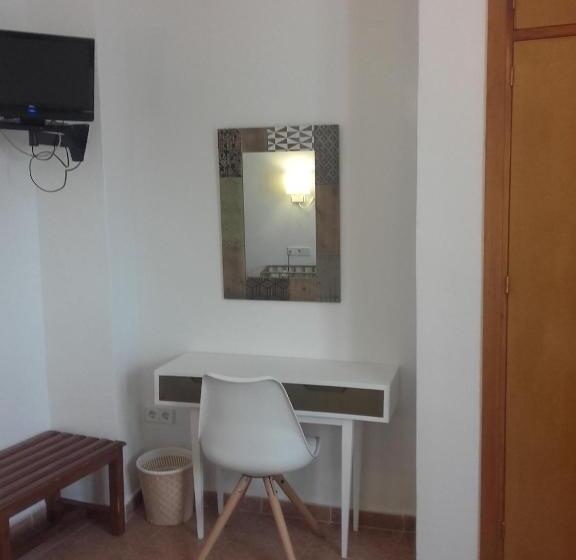 Номер Стандарт, Hostal Enriqueta