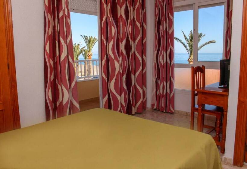 기본룸, Hostal Esperanza