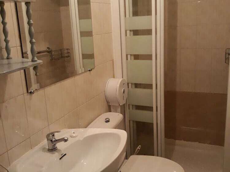 اتاق استاندارد یک نفره, Hostal Fuentesol