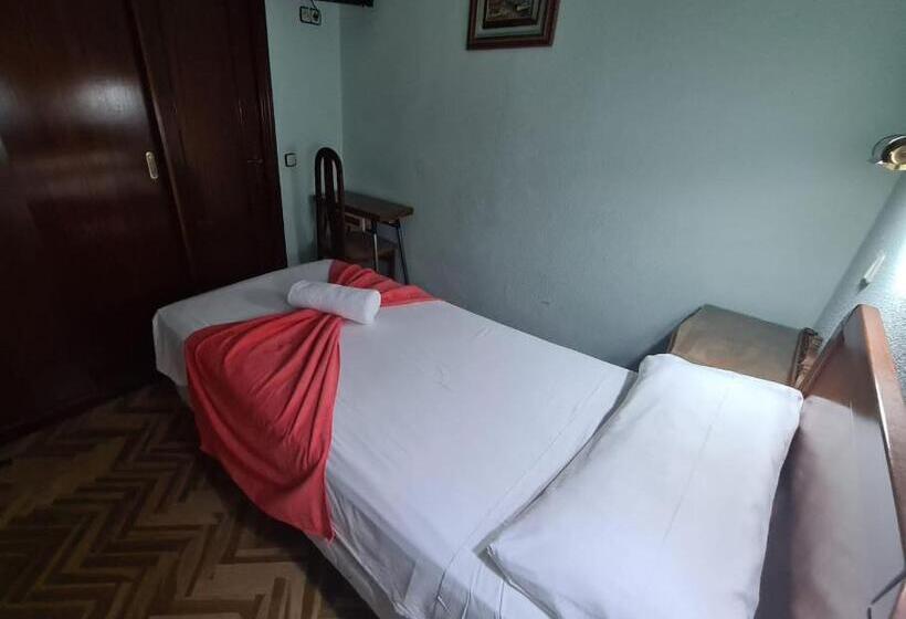اتاق عادی یک تخته, Hostal Sardinero