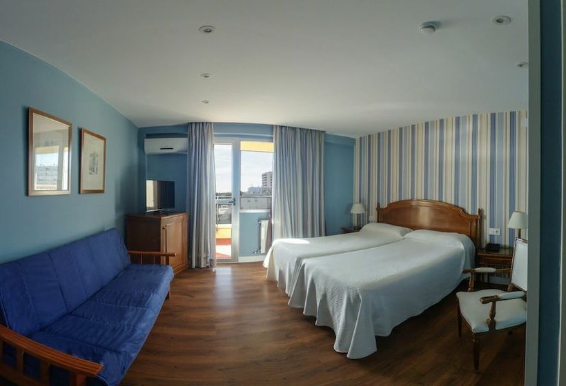 标准间带游泳池, La Barracuda