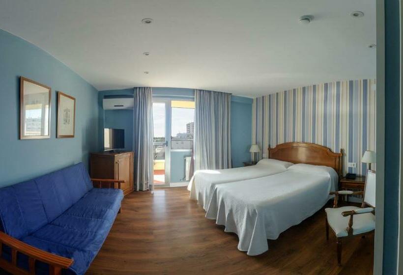 带泳池观景的豪华房, La Barracuda