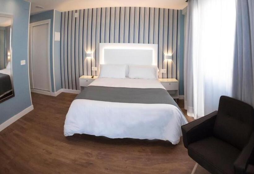 标准单人间, La Barracuda