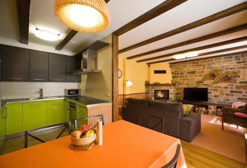 Apartamento Deluxe 1 Dormitorio, Rural Besaro   Selva De Irati
