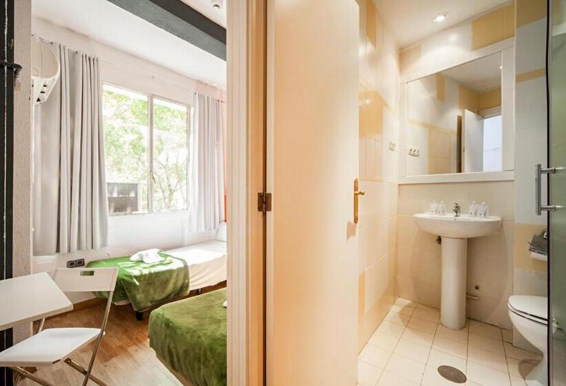 اتاق استاندارد, Madrid Motion Hostels