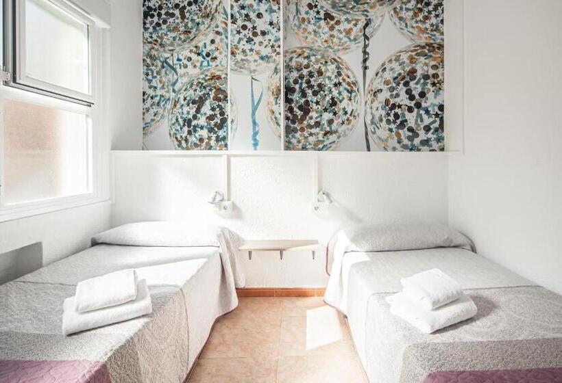 اتاق استاندارد, Madrid Motion Hostels