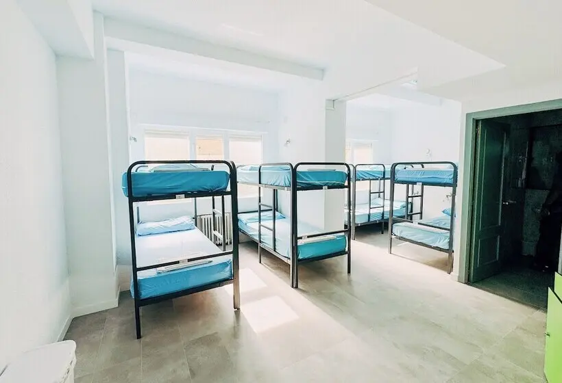 تختخواب در اتاق مشترک, MadVibes Hostel Gran Vía