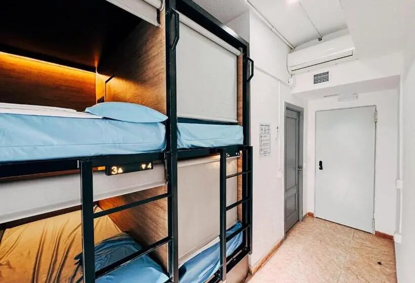 اتاق استاندارد چهار تخته, MadVibes Hostel Gran Vía