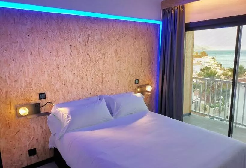 اتاق استاندارد با بالکن و چشمانداز دریا, Mb Hostels Premium Eco Adults Recommended