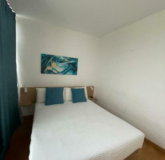 침실 1개 아파트, New Folias