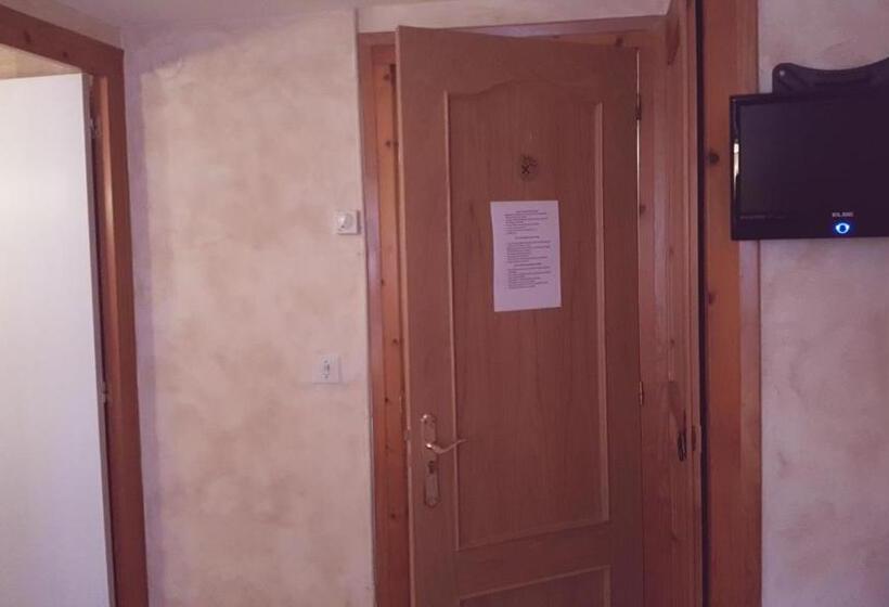 Номер Стандарт Индивидуальный, Hostal La Cuineta De Cal Triuet