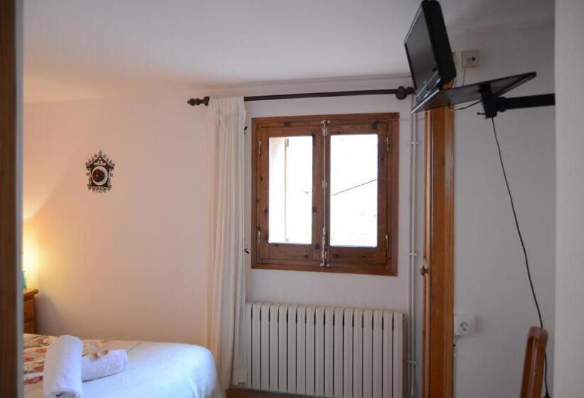 חדר סטנדרט, Hostal La Cuineta De Cal Triuet