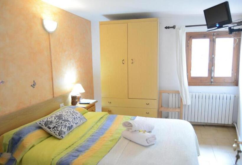 חדר סטנדרט, Hostal La Cuineta De Cal Triuet