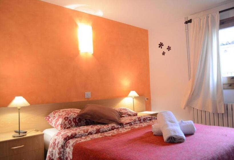 חדר סטנדרט, Hostal La Cuineta De Cal Triuet