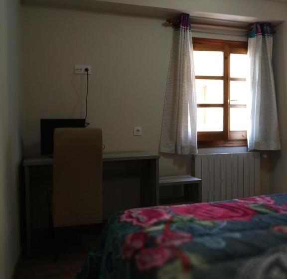 스탠다드 룸, Hostal Casa Lacreu