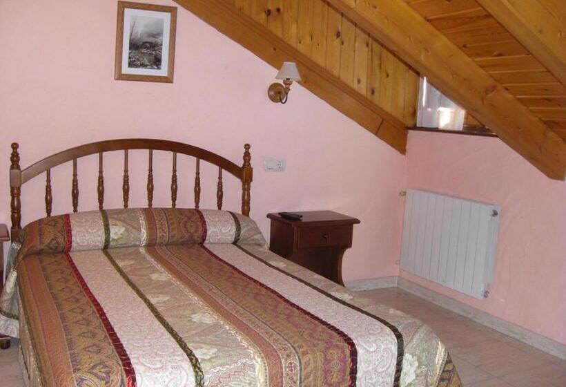 스탠다드 룸, Hostal Casa Lacreu