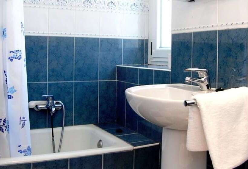 标准三人间, Rural Valle San Emiliano