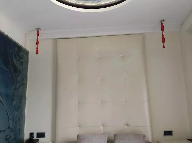 اتاق استاندارد, Campoamor
