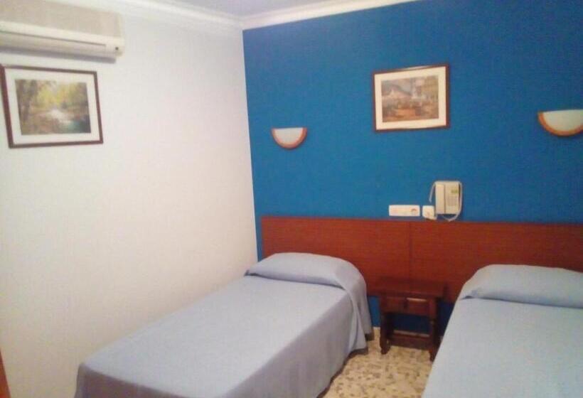 Quarto Estandar com Salão, El Faisan C&r