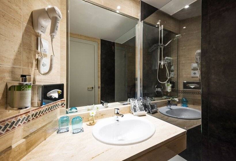 Habitación Estándar con Balcón, Guadalajara & Conference Center Affiliated by Melia