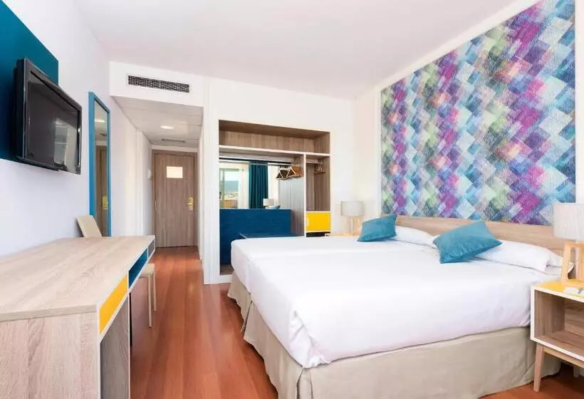 バルコニー付きスタンダードルーム, Guadalajara & Conference Center Affiliated by Melia