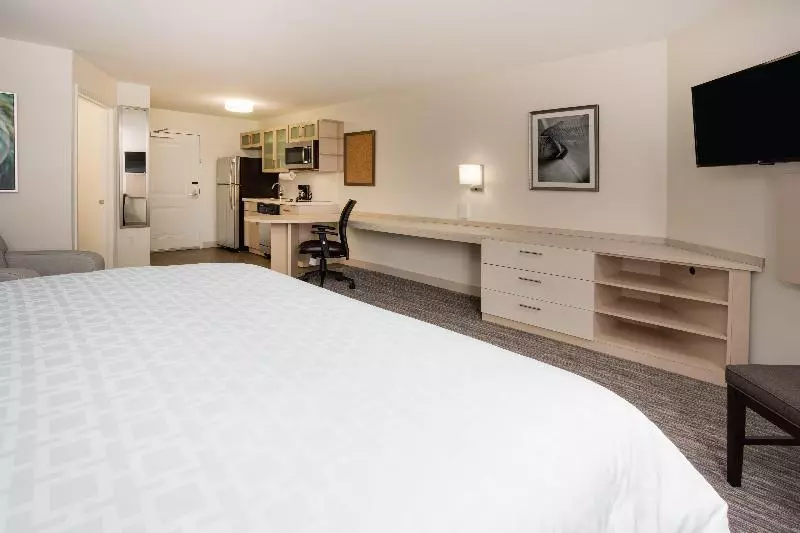 バルコニー付きスタンダードルーム, Guadalajara & Conference Center Affiliated by Melia