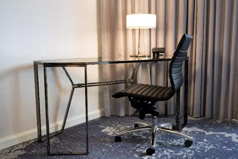 キングサイズベッドのスタンダードルーム, Guadalajara & Conference Center Affiliated by Melia