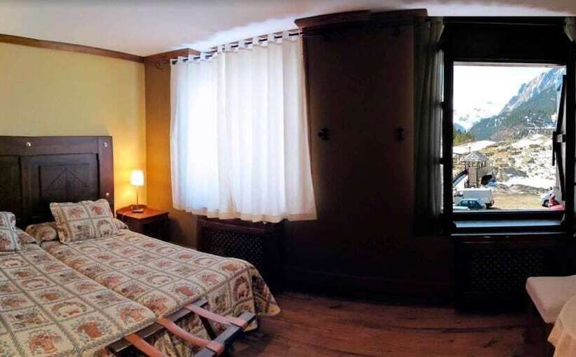 スタンダードルーム, Hospital De Benasque
