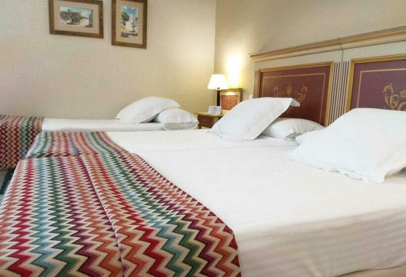 ファミリールーム, Alcazar De La Reina