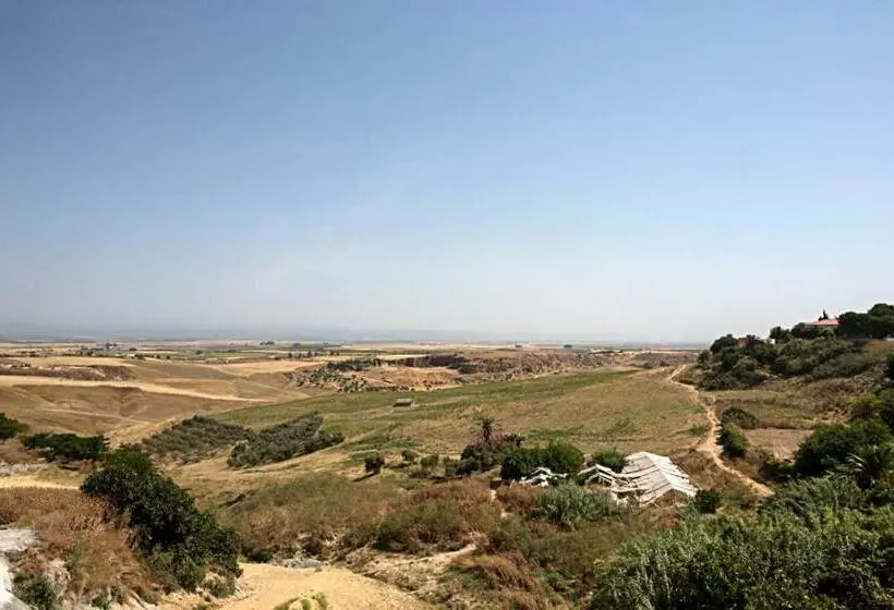 ファミリールーム, Alcazar De La Reina