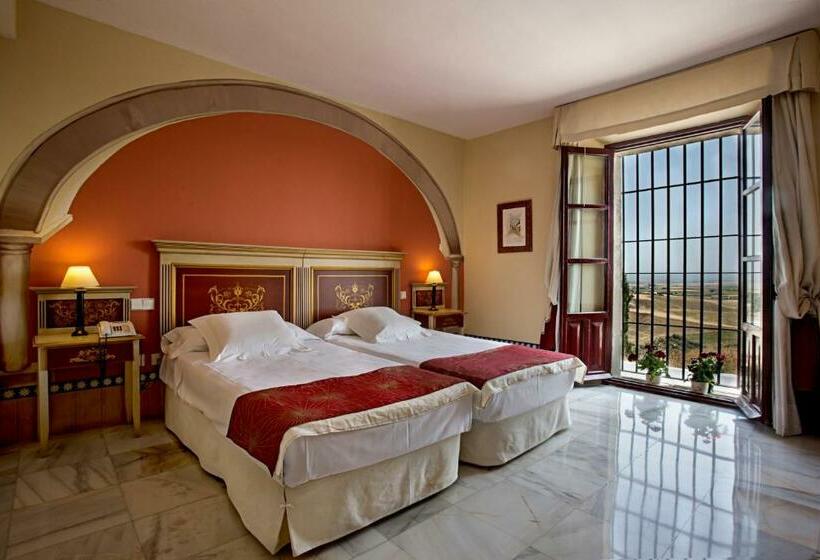 デラックスルーム, Alcazar De La Reina