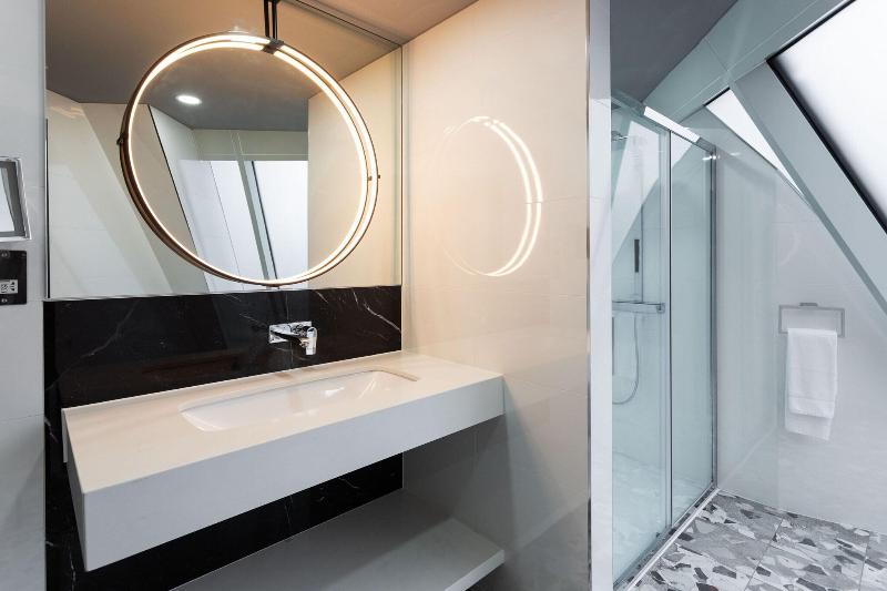 سوییت جونیور, Arcotel Nike Linz