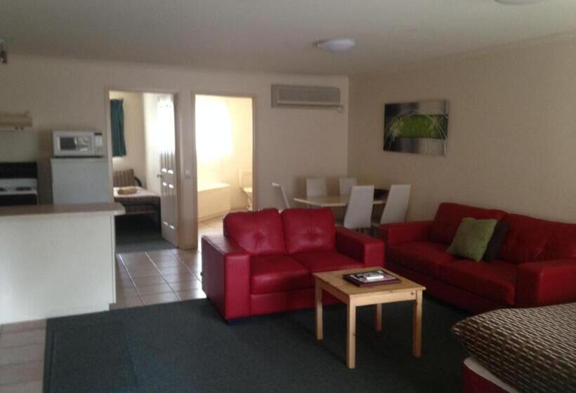 家庭公寓, Beachcomber Motel & Apartments