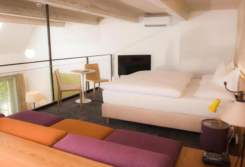 スイート, At The Park